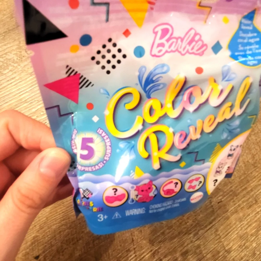 NWT Barbie Color Reveal Barbie‎ Pet Surprise Toy Blind Pack NIP SEALED